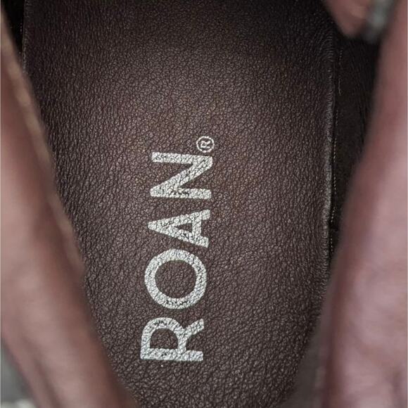 Roan Roost High Tops NWT Size 12 S4001